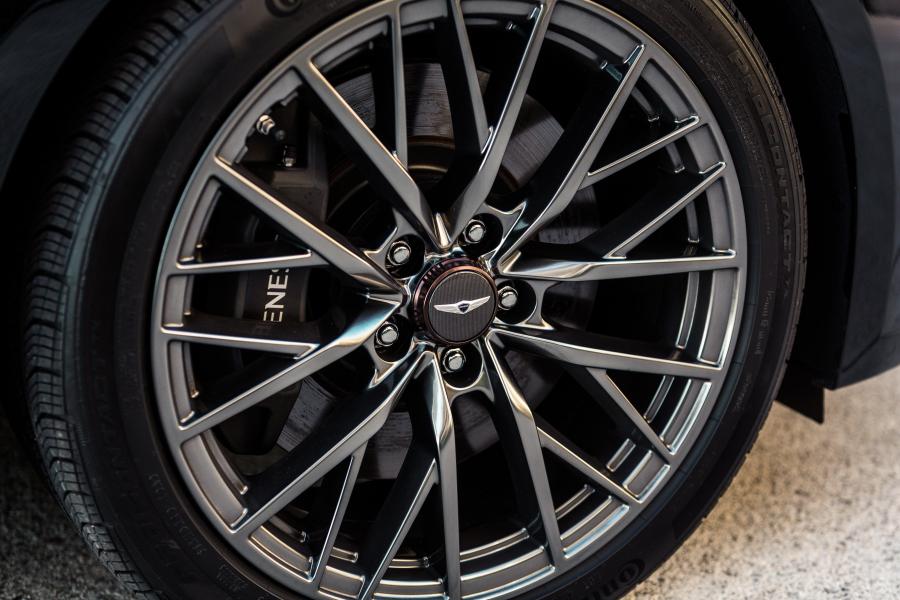 Колеса Genesis G80 Sport 2017 года  (NA) (фото 23 из 94)
